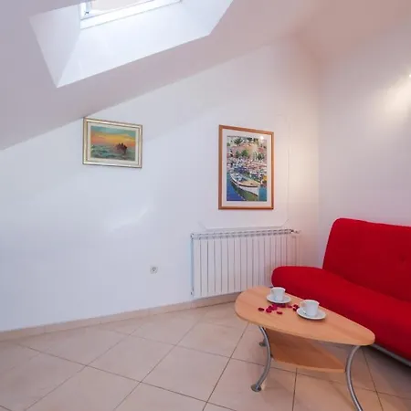 Apartment Bol Bol