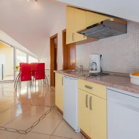 Apartament Apartment Bol Bol